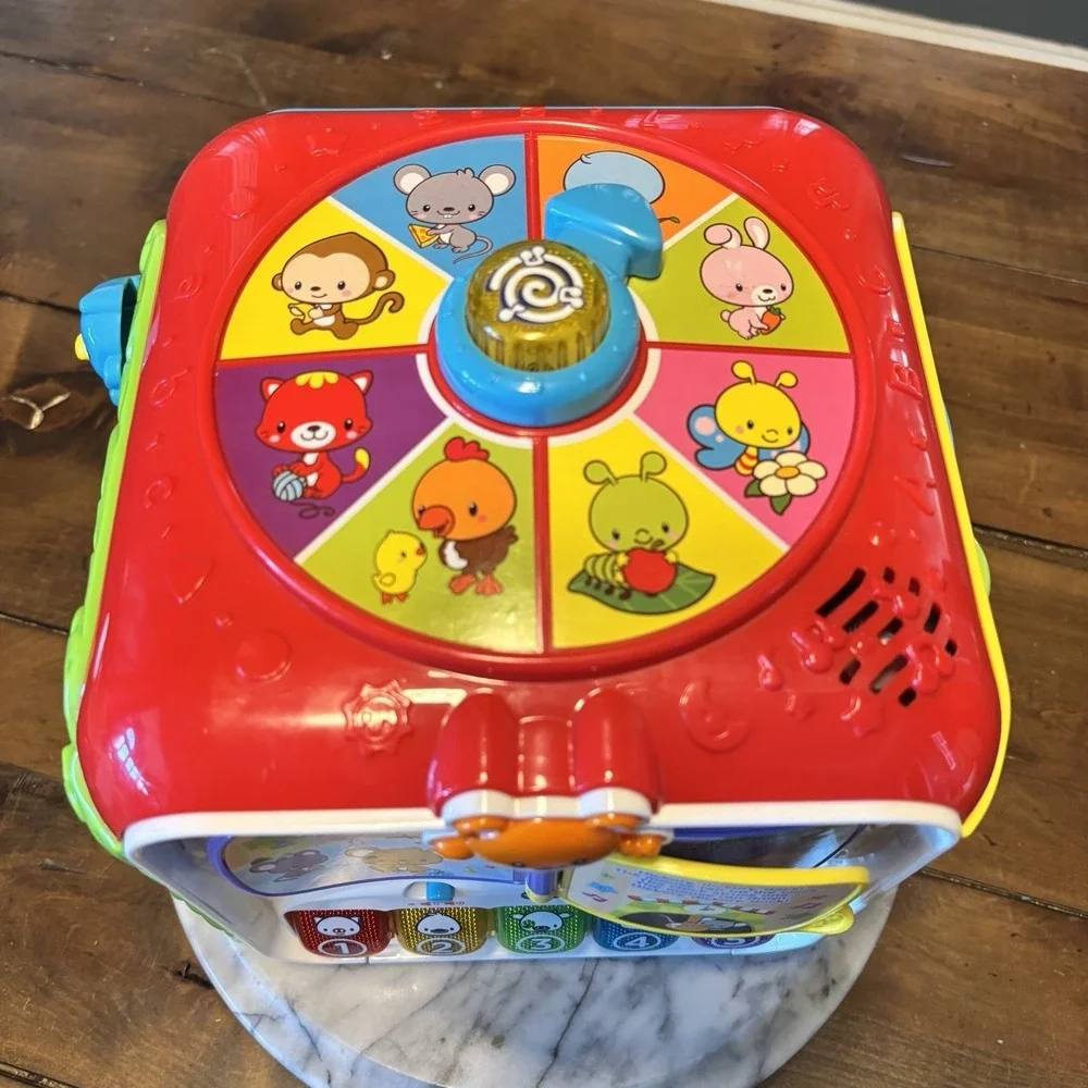 VTech Sort and Discover Activity Cube Five Sides Fun for Kids 75 Songs Sounds‎